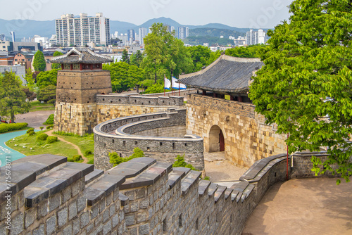 Hwaseomun (west gate) to Hwaseong (Suwon city walls). South Korea