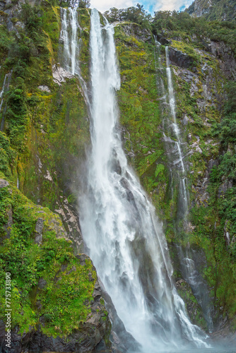 Majestic Milford Sound Overnight Cruise in New Zealand