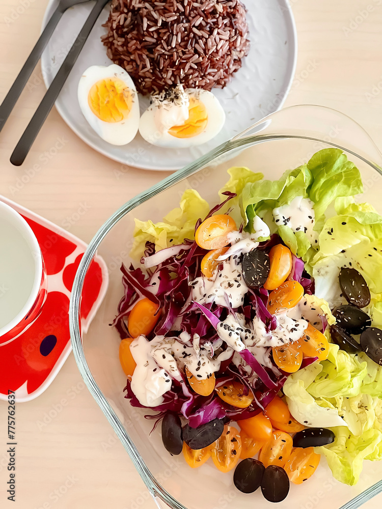 Healthy salads with riceberry rice. Delicious food. Cooking recipes. Brunch. Healthy recipe. Healthy meal. Bruch menu. Vegan. Diet food. Healthy recipes. Easy home cooking. Simply delicious. 