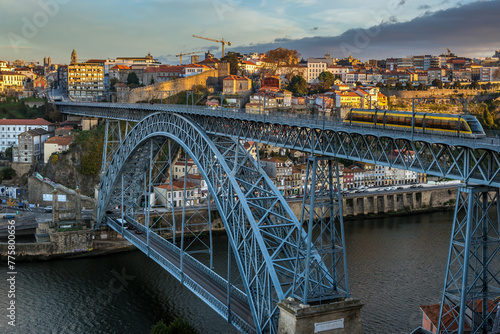 Dom Luis I arch bridge and Porto city, view from Vila Nova de Gaia, Portugal © Fotokon