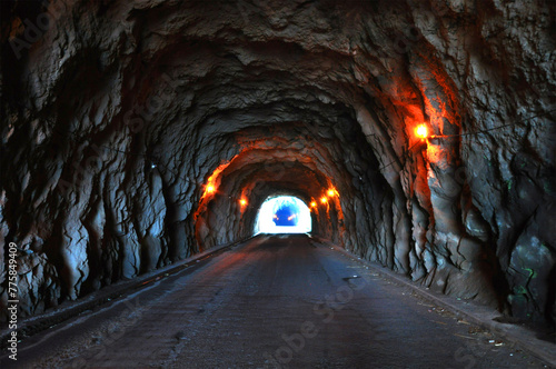 Tunnel photo