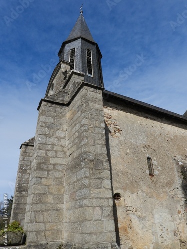 Eglise  St Julien et St Roch de La Porcherie (Corrèze)