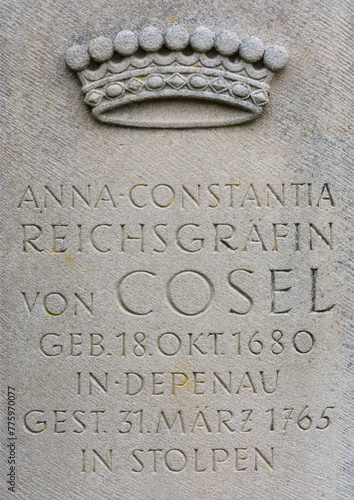 Grabstein der Gräfin Anna Constantia von Cosel © bluedesign