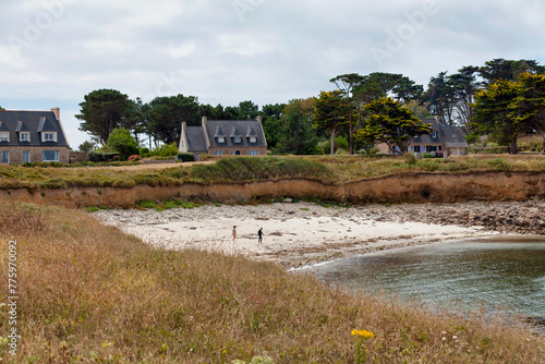 Le Verlen beach in Landunvez photo