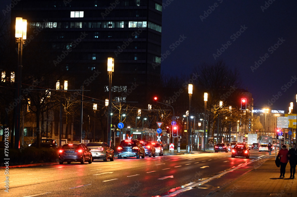Strasse in Frankfurt, nachts