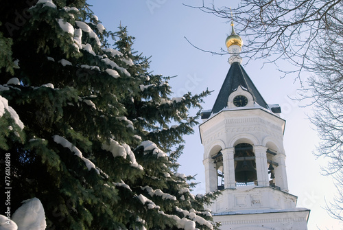 Obraz na płótnie Church in the snow w salonie