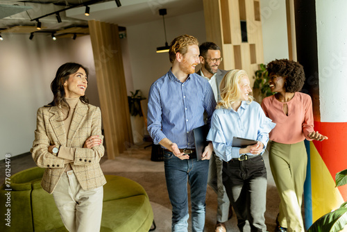 Collaborative team walks th...