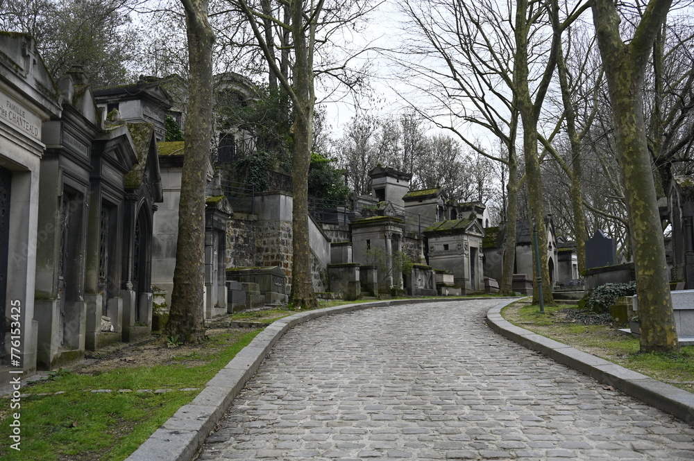 Tombes croix cimetière
