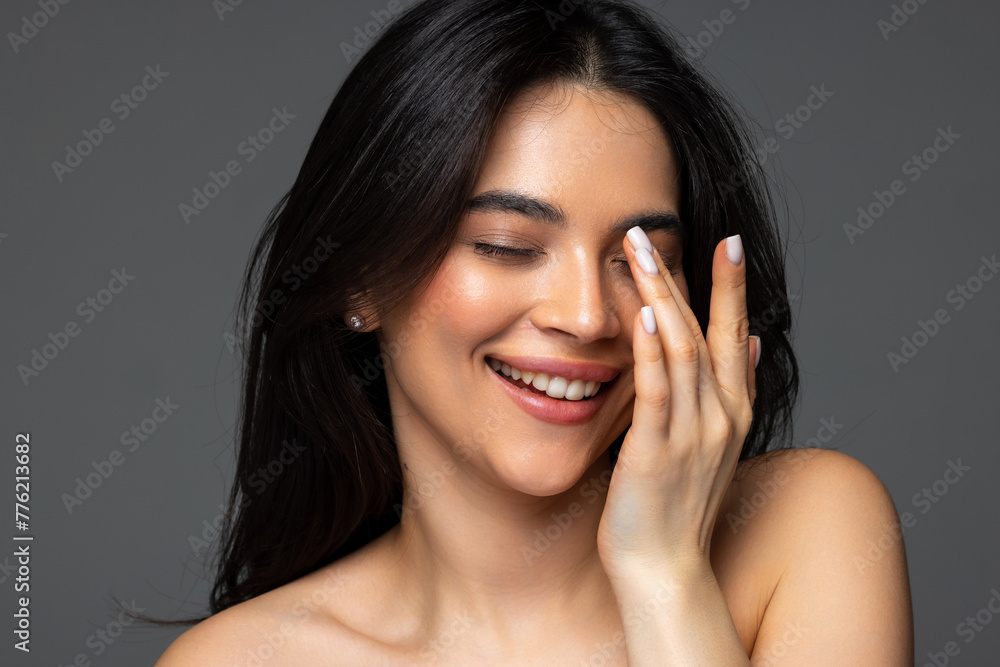 ?oung woman with brown hair. Pretty model girl with perfect fresh clean skin. ?oung woman with brown hair. Pretty model girl with perfect fresh clean skin.