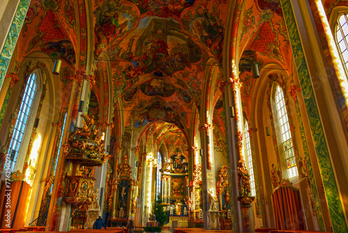 Innenansicht Haller Pfarrkirche St. Nikolaus, Hall in Tirol (Österreich)