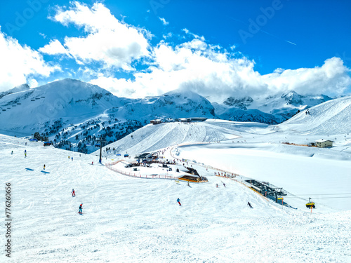 Obertauern, ski resort in Austrian Alps © Flaviu Boerescu