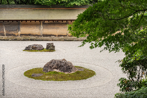 Obraz na plátně Zen Rock Garden in Ryoanji Temple in Kyoto
