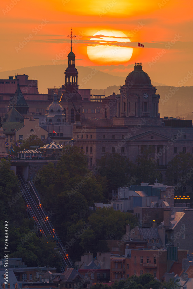 Obraz premium Old Town Sunset