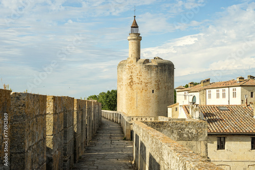 Obraz na płótnie Aigues Mortes medieval ramparts with Constancy Tower panoramic walk, popular tourist attraction in Aigues Mortes, France w salonie