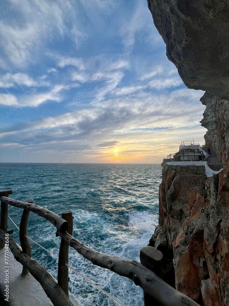 Fototapeta premium ATARDECER CON NUBES