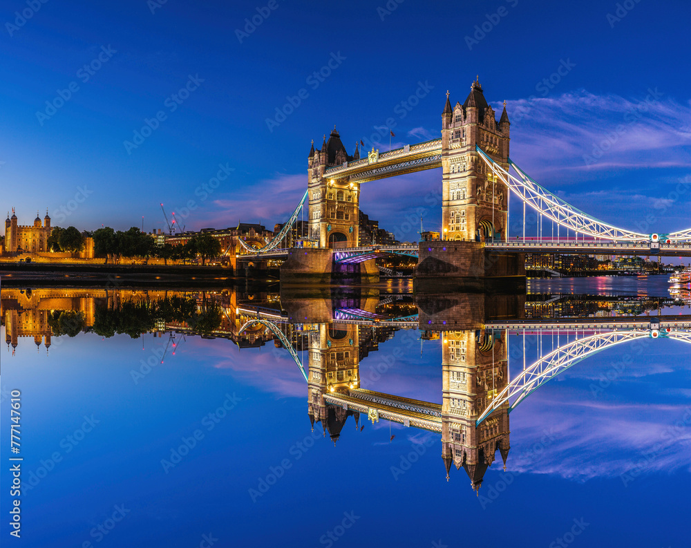 Naklejka premium Tower Bridge, London