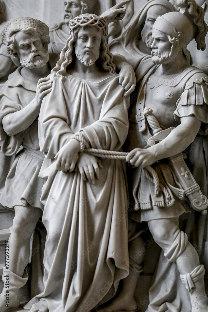 Obraz premium Saints Michael & Gudule cathedral, Brussels, Belgium. Tied Christ sculpture
