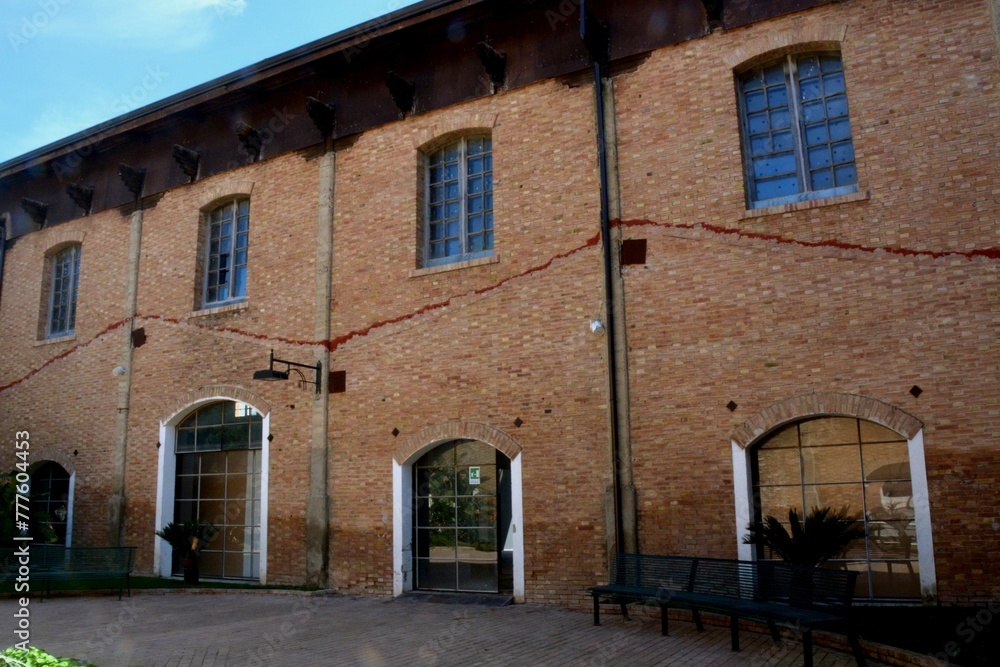 EX TABACCHIFICIO NEL BORGO DI CAFASSO A CAPACCIO PAESTUM,ITALIA,5 APRILE 2024. EX TABACCHIFICIO NEL BORGO DI CAFASSO A CAPACCIO PAESTUM,ITALIA,5 APRILE 2024.