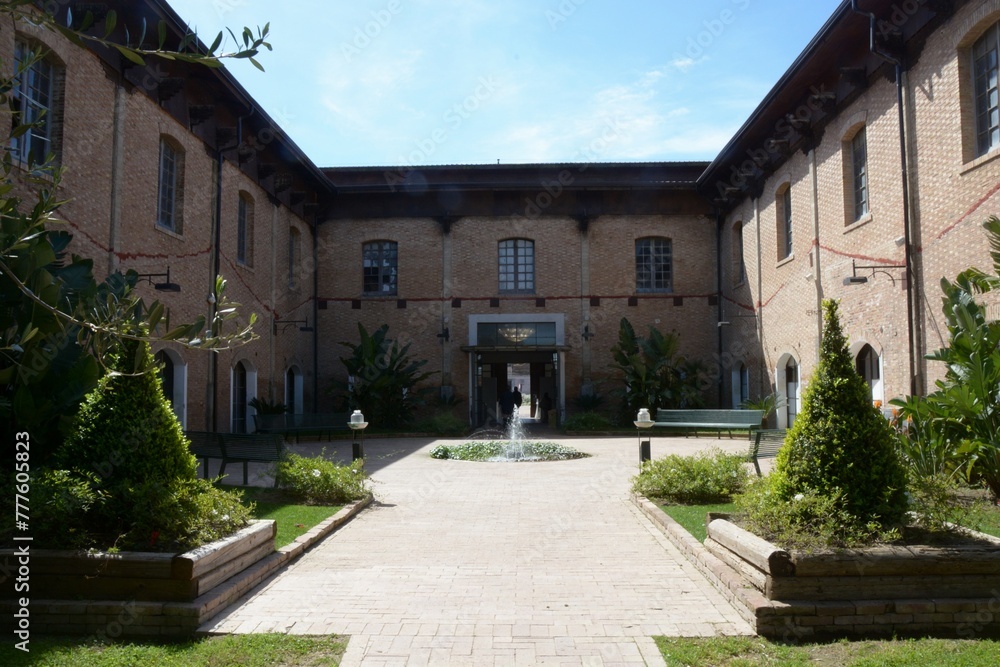 EX TABACCHIFICIO NEL BORGO DI CAFASSO A CAPACCIO PAESTUM,ITALIA,5 APRILE 2024. EX TABACCHIFICIO NEL BORGO DI CAFASSO A CAPACCIO PAESTUM,ITALIA,5 APRILE 2024.