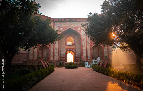 Humayun Tomb silhouette photography during the early morning golden light hour (ID: 777707648)