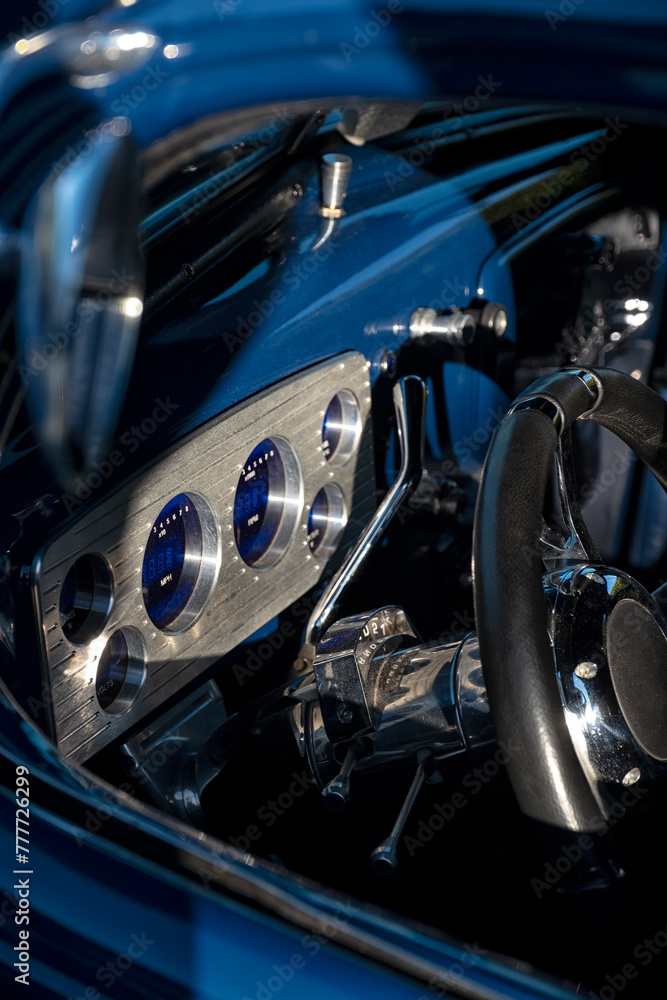 Steering wheel and dashboard Steering wheel and dashboard