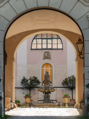 Facade and exterior of the castle Schloss Baumgarten in Austria © STUDIO MELANGE