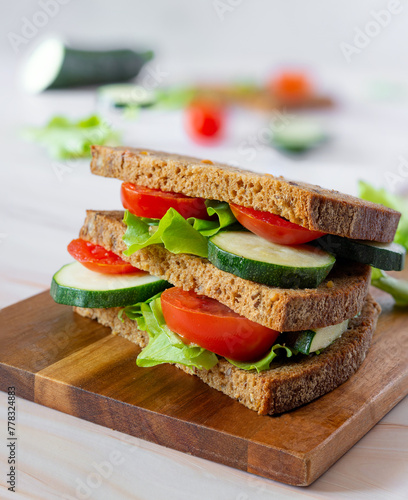 vegan sandwich with wholemeal bread
