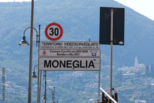 Il cartello stradale di Moneglia in provincia di Genova, Liguria, Italia. photo