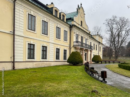 Park and the Mieroszewski Palace, which houses the rooms of the Zaglebie Museum in Bedzin photo