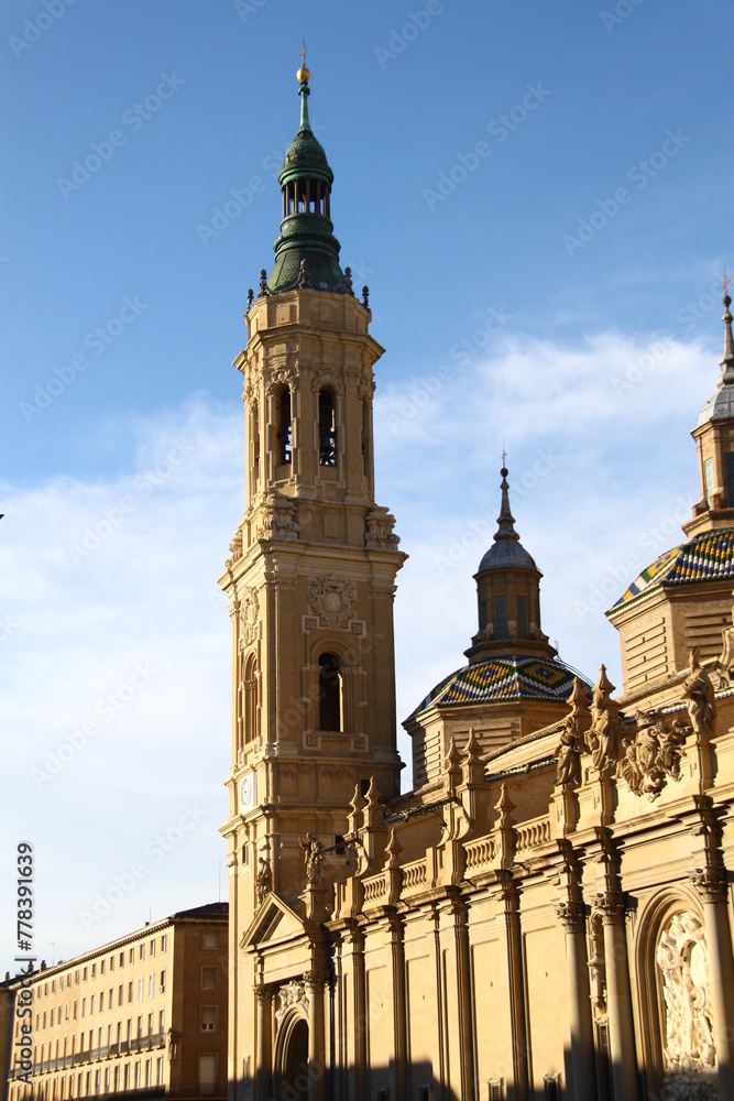 Fototapeta premium Basilica del Pilar