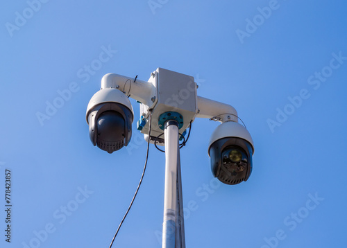 Telescopic rod with rotating CCTV cameras