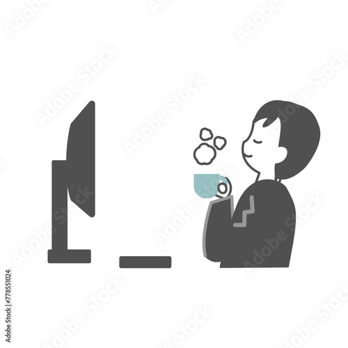 コーヒーで一息つく男性会社員