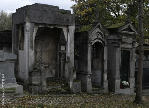Monuments I've come across in the French cemeteries of Montparnasse and Pierre Lachaise (Paris).  Shot during days with diffuse lighting. (ID: 778753469)