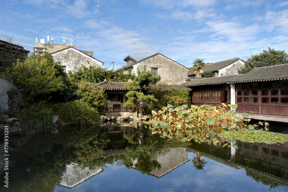 Fototapeta premium Yipu Garden in Suzhou, Chinese traditional garden