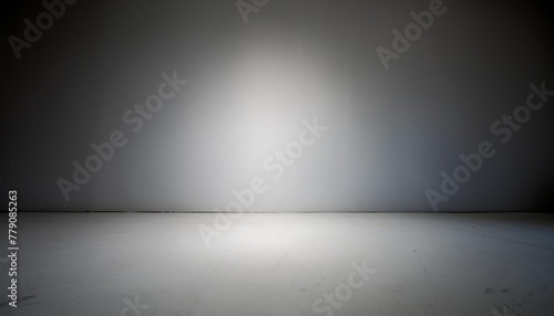 Suelo blanco y pared blanca con ilumincaci  n de una fuente de luz puntual y sombras  degradado a negro