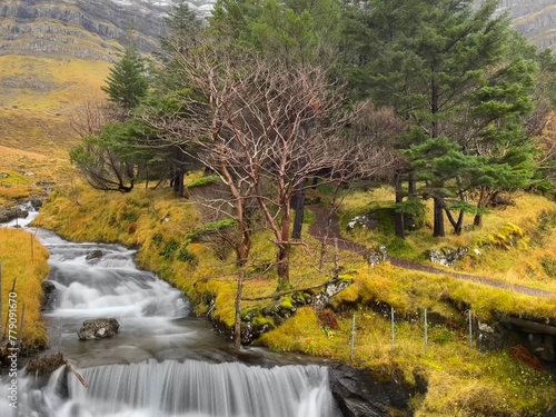 Färöer Inseln, Dorf Kunoy, Kirkjubour, Faroe Islands, Landschaften, Landscapes, Mountains, Berge, Nord Atlantik, North Atlantic, Roads, Waterfall, Wasserfall, Bach, Fluss, Wald photo