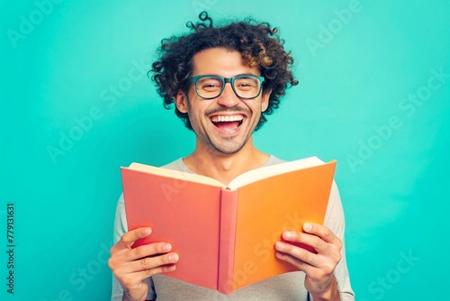 Leyendo libro, Dia del libro