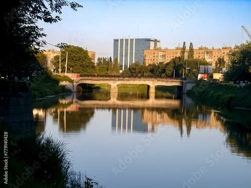 Bridge on the Lopan River in Kharkov © glebantiy