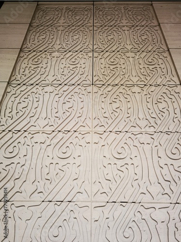 patterns on the wall in a amazing labyrinth / maze style