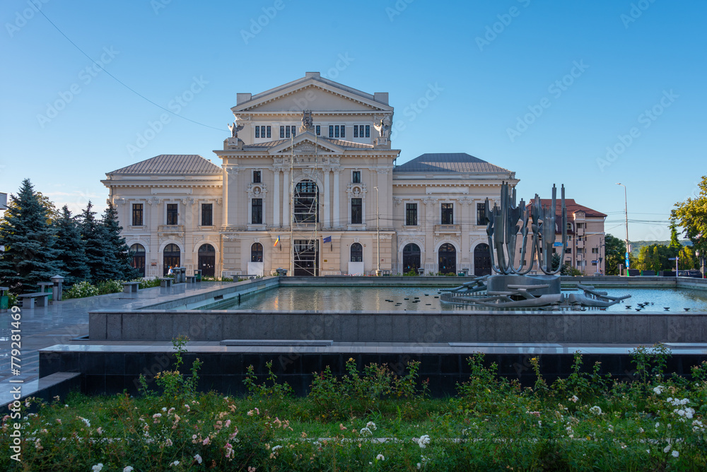 Fototapeta premium kinetic fountain and the palace of culture in Drobeta-Turnu Severin in Romania