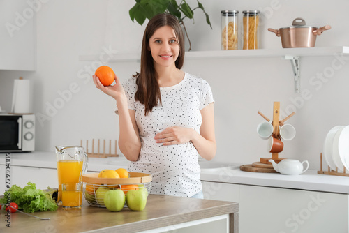 Beautiful pregnant woman wi...