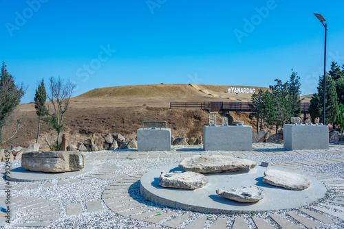 Billede på lærred Ancient ruins at the Yanar dag eternal flame in Azerbaijan