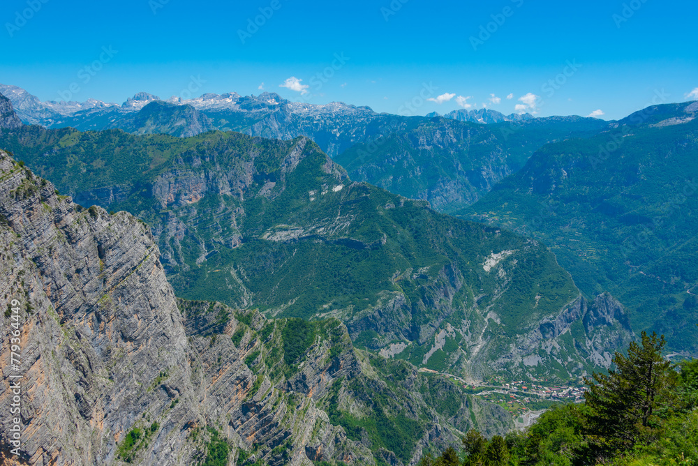 Obraz premium Grlo Sokolovo viewpoint over border between Montenegro and Albania