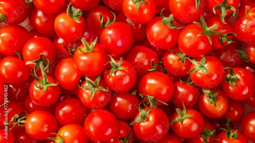 cherry tomatoes  © marimalina