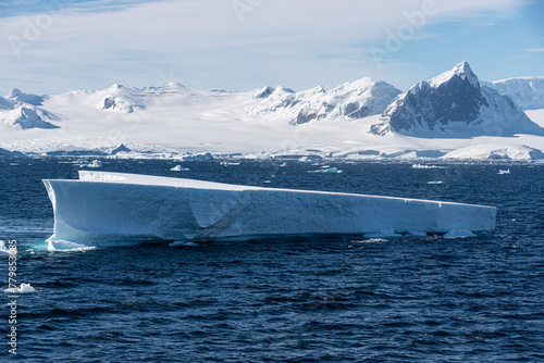 Antarctica © J. J. Sesé