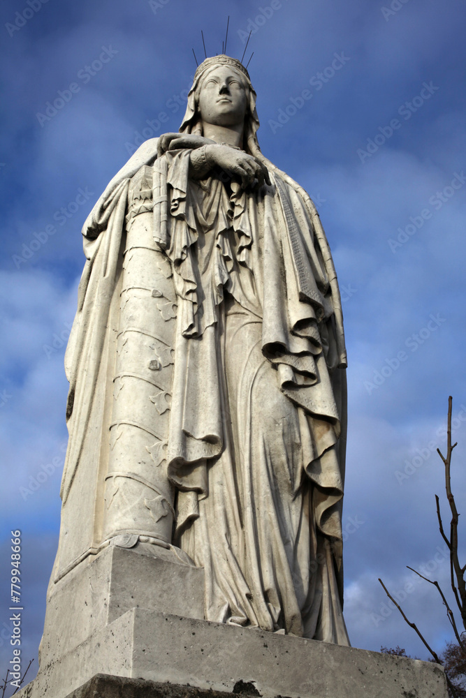 Fototapeta premium Statue of Sainte Clotilde - second wife of Clovis - first king of Francs - Jardin du Luxembourg - Paris - France