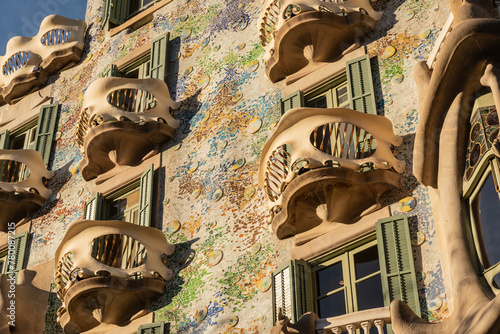 Casa Batlló, Wohn- und Geschäftshaus nach einem Entwurf von Antoni Gaudí am Passeig de Gràcia, Barcelona, Spanien