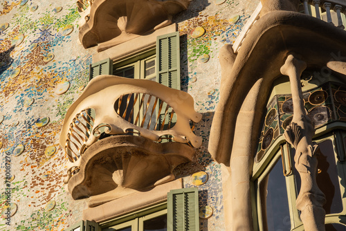 Casa Batlló, Wohn- und Geschäftshaus nach einem Entwurf von Antoni Gaudí am Passeig de Gràcia, Barcelona, Spanien photo