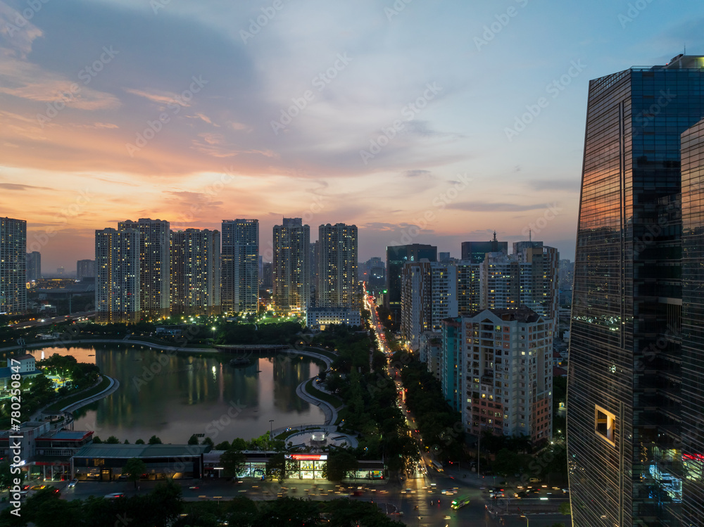 Obraz premium Aerial skyline view of Hanoi cityscape at sunset in Le Van Luong street