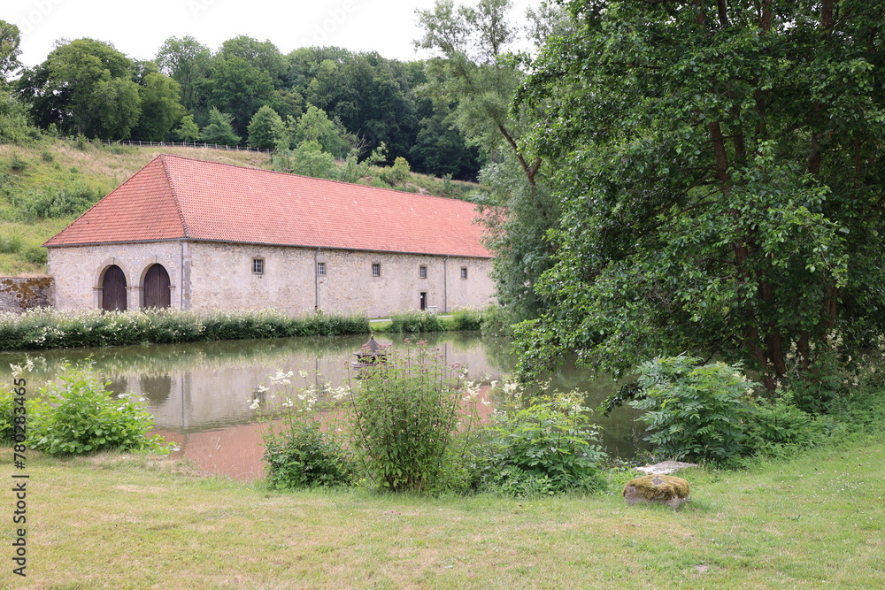 Fototapeta premium Blick auf Kloster Dalheim bei Lichtenau im Paderborner Land